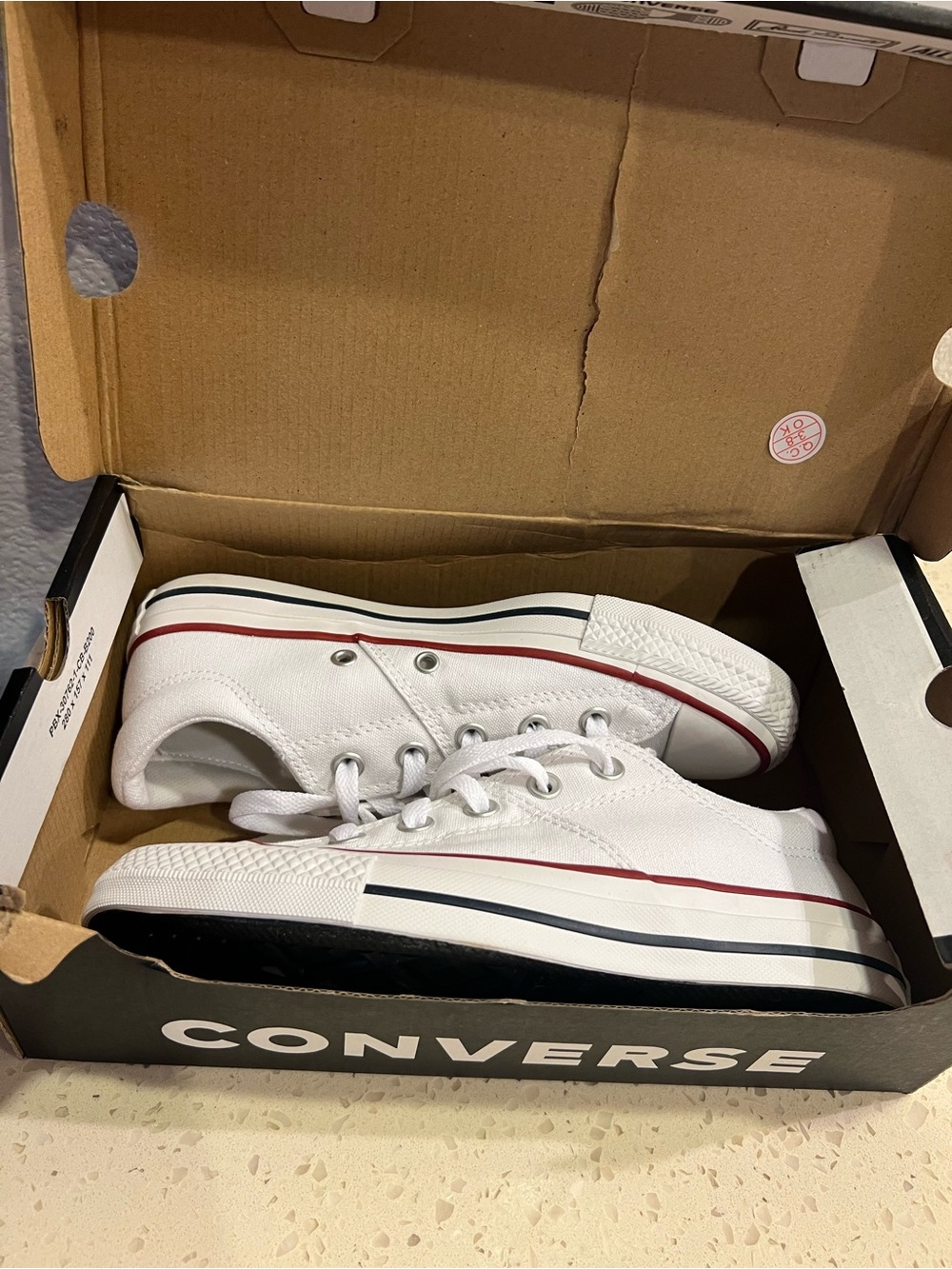 Converse White Low Top Sneakers with Red Stripe. Brand new. Never worn - Picture 6 of 6